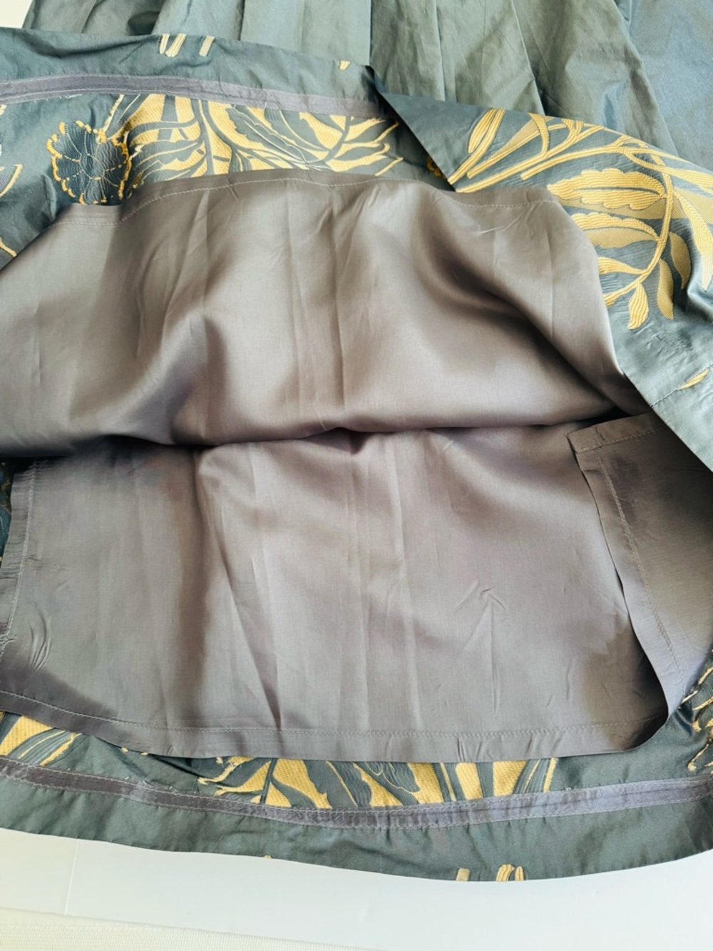 Juliana Collezione Gray Gold Embroidered Midi Skirt Size 8 - Picture 9 of 16
